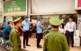 Phường Tây Tựu tiếp tục ra quân xử lý vi phạm văn minh đô thị trên địa bàn