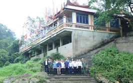 Xuân Mai khảo sát công tác phòng chống thiên tai và định hướng phát triển du lịch trên tuyến sông Bùi