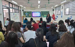 Phường Tây Hồ tập huấn giáo dục trí tuệ nhân tạo (AI): Trang bị “năng lực số” cho đội ngũ giáo viên Tiểu học.