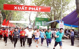 Hơn 500 cán bộ và nhân dân phường Chương Mỹ hưởng ứng Ngày chạy Olympic vì sức khỏe toàn dân