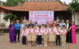 Liên đội Trường Tiểu học Thanh Mỹ tổ chức Lễ dâng hương Đức Thánh Tản Viên Sơn và kết nạp Đội viên năm học 2025–2026