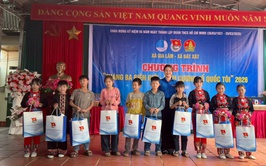 Đoàn xã Gia Lâm tổ chức chương trình “Tháng ba biên giới – Biên cương Tổ quốc tôi” tại Lào Cai