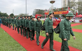KHÍ THẾ MỚI CỦA TUỔI TRẺ VĨNH HƯNG TẠI LỄ GIAO NHẬN QUÂN CÙNG 4.721 THANH NIÊN THỦ ĐÔ 