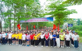Cán bộ và nhân dân xã Trung Giã hưởng ứng Ngày chạy Olympic vì sức khỏe toàn dân năm 2026