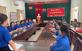 Chi đoàn trường THCS Mỹ Hưng kết nạp đoàn viên