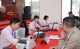 Ngân hàng Chính sách xã hội Ba Vì tích cực giải ngân cho vay các chương trình tín dụng chính sách trên địa bàn xã Quảng Oai