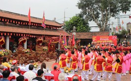 Tưng bừng các lễ hội truyền thống phường Long Biên