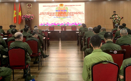 Công an phường Cầu Giấy tổ chức Hội nghị tuyên truyền, đào tạo, huấn luyện công tác quản lý, sử dụng vũ khí, công cụ hỗ trợ cho lực lượng tham gia bảo vệ ANTT trên địa bàn phường