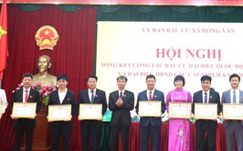 Xã Hồng Vân tổng kết công tác bầu cử, khen thưởng nhiều tập thể, cá nhân