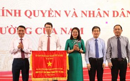 Phường Cửa Nam nhận Cờ đơn vị xuất sắc phong trào thi đua thành phố Hà Nội năm 2025