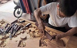 Làng mộc Phù Yên chuyển mình thích ứng, nâng cao giá trị kinh tế