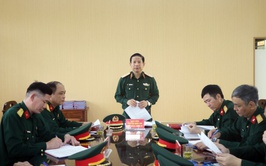 Đoàn công tác Bộ Tư lệnh Thủ đô Hà Nội kiểm tra tại Ban chỉ huy quân sự xã Trần Phú