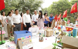 Ngày hội STEM và Công nghệ chủ đề “Công nghệ dẫn lối – kiến tạo tương lai” trường Tiểu học Vạn Phúc