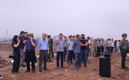 Phường Từ Liêm tổ chức cưỡng chế công trình vi phạm, bảo đảm tiến độ dự án hồ điều hoà Phú Đô

