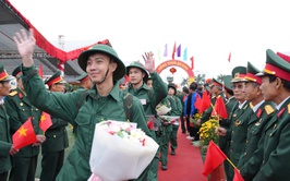  DÂN HÒA BÀN GIAO 40 TÂN BINH TẠI LỄ GIAO, NHẬN QUÂN NĂM 2026 