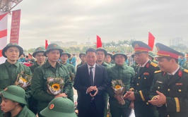 Phường Xuân Đỉnh tham gia Lễ giao nhận quân tại điểm giao quân số 5 của Thành phố