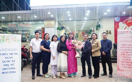 Phường Ba Đình tổ chức khám sức khỏe cho nữ cán bộ nhân dịp kỷ niệm 116 năm Ngày Quốc tế Phụ nữ (08/3)