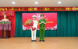 Lễ công bố Quyết định điều động cán bộ tại Công an xã Quốc Oai