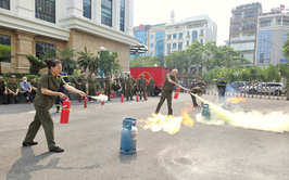 Cầu Giấy: Nâng cao nghiệp vụ phòng cháy cho lực lượng an ninh trật tự cơ sở