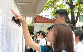 Hôm nay (10-4), học sinh Hà Nội bắt đầu đăng ký thi vào lớp 10