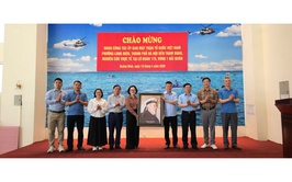 Ủy ban MTTQ Việt Nam phường Long Biên tổ chức chương trình về nguồn tuyên truyền biển, đảo quê hương tại Quảng Ninh