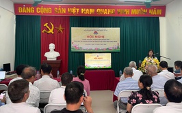 Phường Long Biên tổ chức Hội nghị làm điểm tuyên truyền, hướng dẫn tích hợp tài khoản an sinh xã hội trên ứng dụng VNeID; thực hiện thủ tục hành chính về BHXH, BHYT trên Cổng Dịch vụ công quốc gia