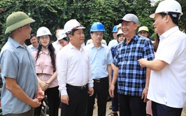 Chủ tịch Hà Nội Vũ Đại Thắng kiểm tra tiến độ hai dự án đầu tư xây dựng cầu Tứ Liên và cầu Trần Hưng Đạo