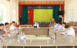 Đoàn công tác số 2 UBND xã Yên Xuân  làm việc trực tiếp với  các đồng chí Bí thư chi bộ, Trưởng ban công tác mặt trận và trưởng thôn của Thôn 1 và Thôn 4 Tiến Xuân, xã Yên Xuân