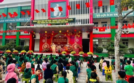 Phường Long Biên tăng cường tuyên truyền, nâng cao ý thức chấp hành trật tự an toàn giao thông