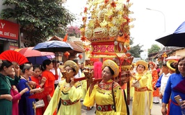 Nghi thức tiếp nhận mã - điểm nhấn văn hóa tâm linh tại Lễ hội Bình Đà