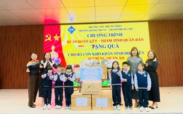 Cô giáo tâm huyết với hoạt động thanh thiếu nhi và công tác thiện nguyện