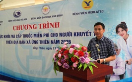 Ứng Thiên tổ chức khám sức khỏe, cấp phát thuốc miễn phí cho người khuyết tật nhân Ngày 18/4