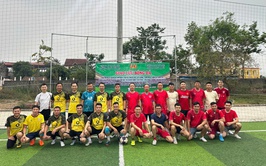 Sôi nổi trận giao lưu bóng đá chào mừng kỷ niệm 80 năm ngày truyền thống các lực lượng Công an nhân dân