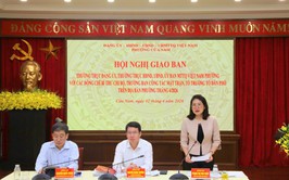 Thường trực Đảng ủy phường Cửa Nam giao ban với bí thư chi bộ, tổ trưởng tổ dân phố tháng 1-2026