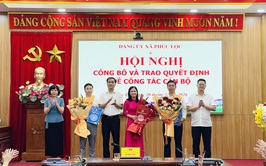 Phúc Lộc: Công bố và trao Quyết định về công tác cán bộ