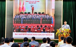 Trung tâm Chính trị phường Hoàn Kiếm tổ chức khai giảng lớp bồi dưỡng nhận thức về Đảng cho quần chúng ưu tú trong doanh nghiệp ngoài khu vực Nhà nước