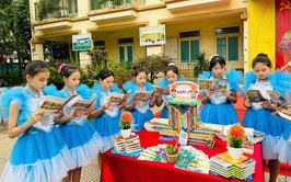 Sôi nổi ngày sách và văn hóa đọc việt nam tại Trường Tiểu học Tân Hội B, xã Ô Diên