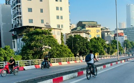 Ngày 21/4/2026, Hà Nội: nhiều mây, sáng có mưa nhỏ vài nơi, trưa chiều giảm mây, trời nắng; đêm không mưa