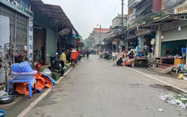 THÔNG BÁO VỀ VIỆC TIẾP TỤC YÊU CẦU THỰC HIỆN KÝ HỢP ĐỒNG THUÊ ĐỊA ĐIỂM KINH DOANH VÀ NỘP GIÁ DỊCH VỤ TẠI CHỢ PHỦ LỖ