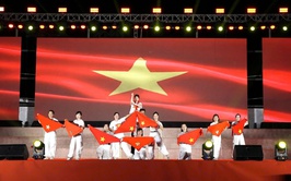 Chương trình biểu diễn nghệ thuật quần chúng điểm nhấn trong Lễ hội Bình Đà