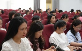 Phường Phú Diễn tập huấn AI cho 130 giáo viên THCS