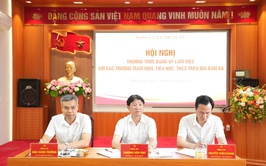 Thường trực Đảng ủy xã Thuận An làm việc với các trường học trên địa bàn