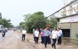 Gỡ vướng mặt bằng, thúc đẩy tiến độ dự án Quốc lộ 6