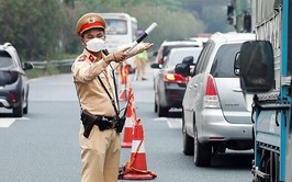 Hà Nội phân luồng giao thông phục vụ nhu cầu đi lại trong dịp 30/4 và 01/5