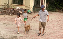 Nam Phù tiếp tục đẩy mạnh tiêm phòng vắc xin dại cho đàn chó, mèo, chủ động bảo vệ sức khỏe cộng đồng