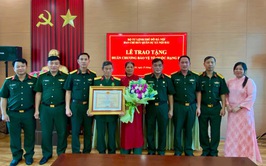 TRAO TẶNG HUÂN CHƯƠNG BẢO VỆ TỔ QUỐC HẠNG BA CHO ĐẠI TÁ HÀ VĂN TRÌNH