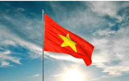 Thông báo treo cờ Tổ quốc chào mừng kỷ niệm Ngày Giải phóng miền Nam 30/4 và Ngày Quốc tế Lao động 01/5