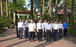 ĐẢNG ỦY – HĐND – UBND – UBMTTQ XÃ HƯNG ĐẠO TỔ CHỨC THĂM VIẾNG NGHĨA TRANG LIỆT SỸ NHÂN KỶ NIỆM 51 NĂM NGÀY GIẢI PHÓNG MIỀN NAM, THỐNG NHẤT ĐẤT NƯỚC