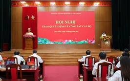 Xã Tiến Thắng tổ chức Hội nghị trao quyết định về công tác cán bộ