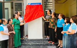 Hội LHPN phường Tây Tựu trao “Mái ấm tình thương” cho hội viên phụ nữ có hoàn cảnh khó khăn